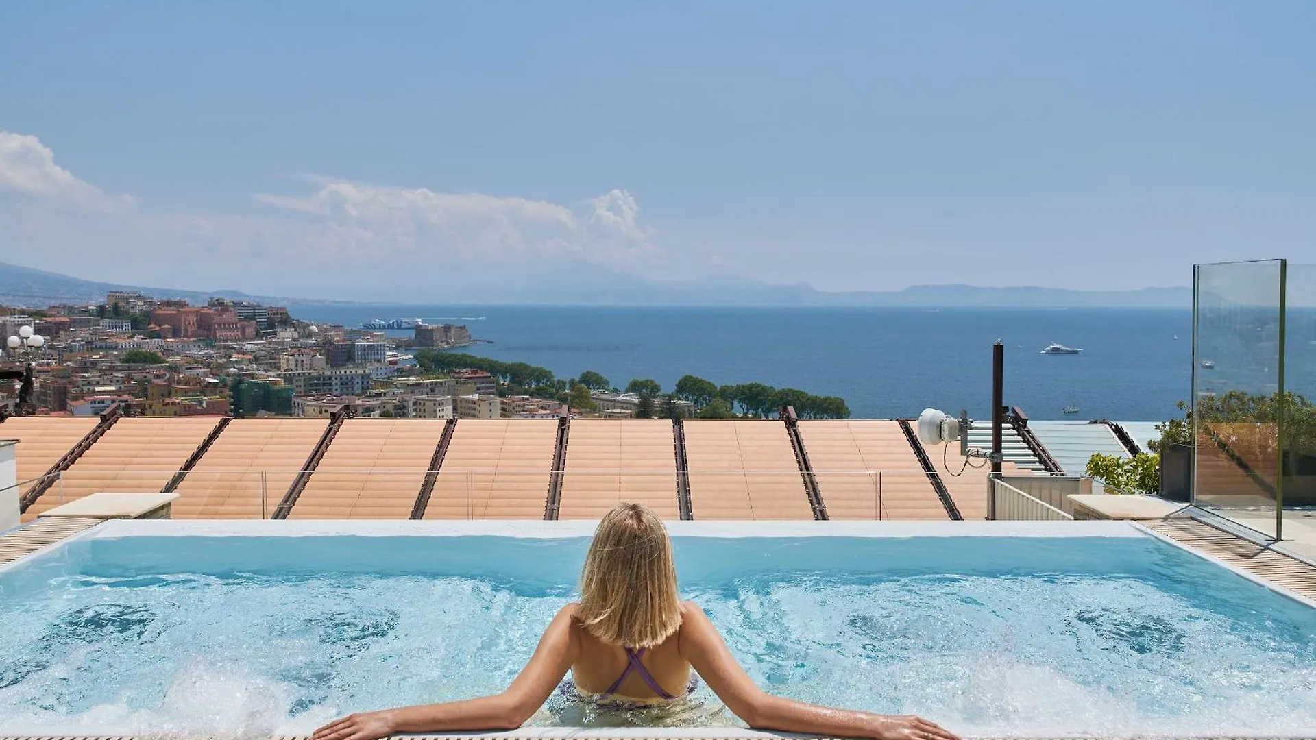 De Bonart Naples, Curio Collection By Hilton Hotel 5*, Napoli Italien