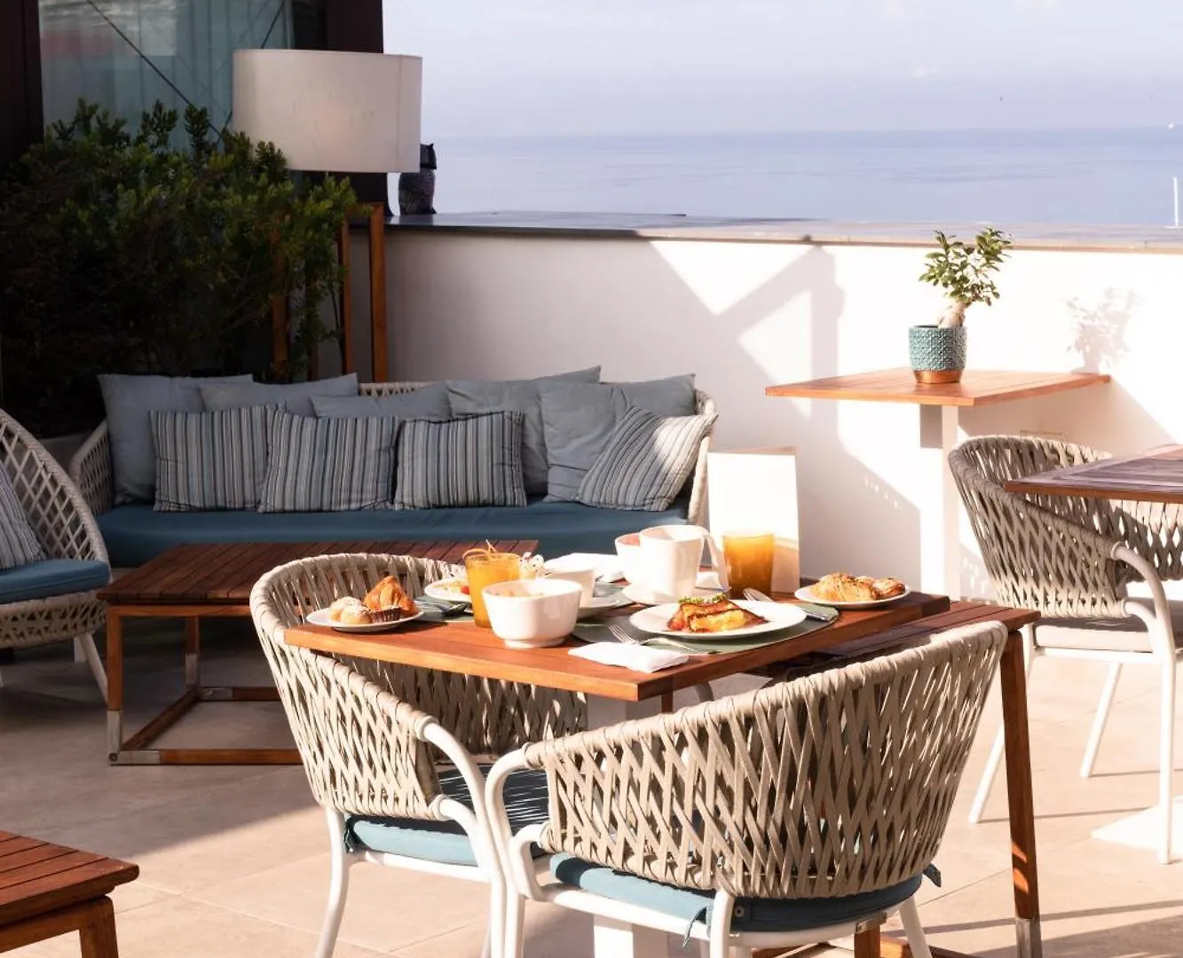 De Bonart Naples, Curio Collection By Hilton Hotel