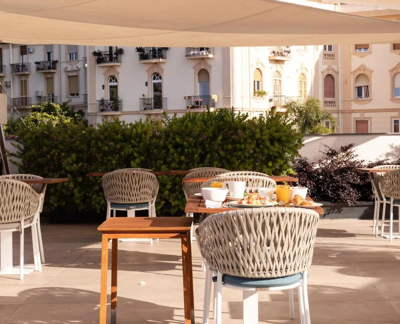 De Bonart Naples, Curio Collection By Hilton Hotel Italien
