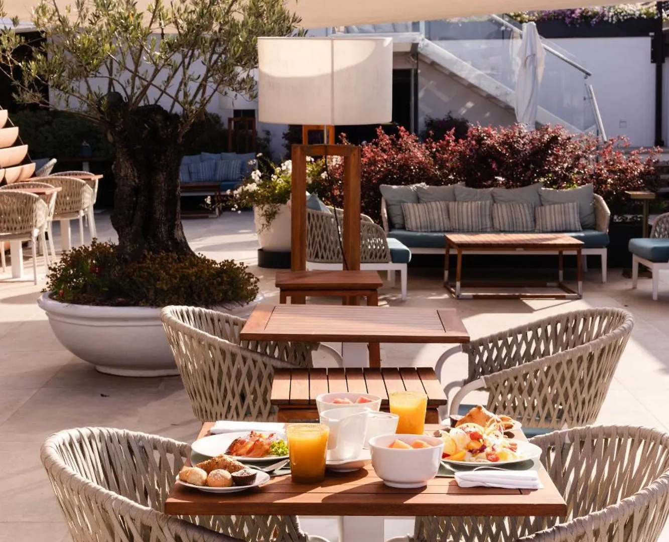 De Bonart Naples, Curio Collection By Hilton Hotel Italien