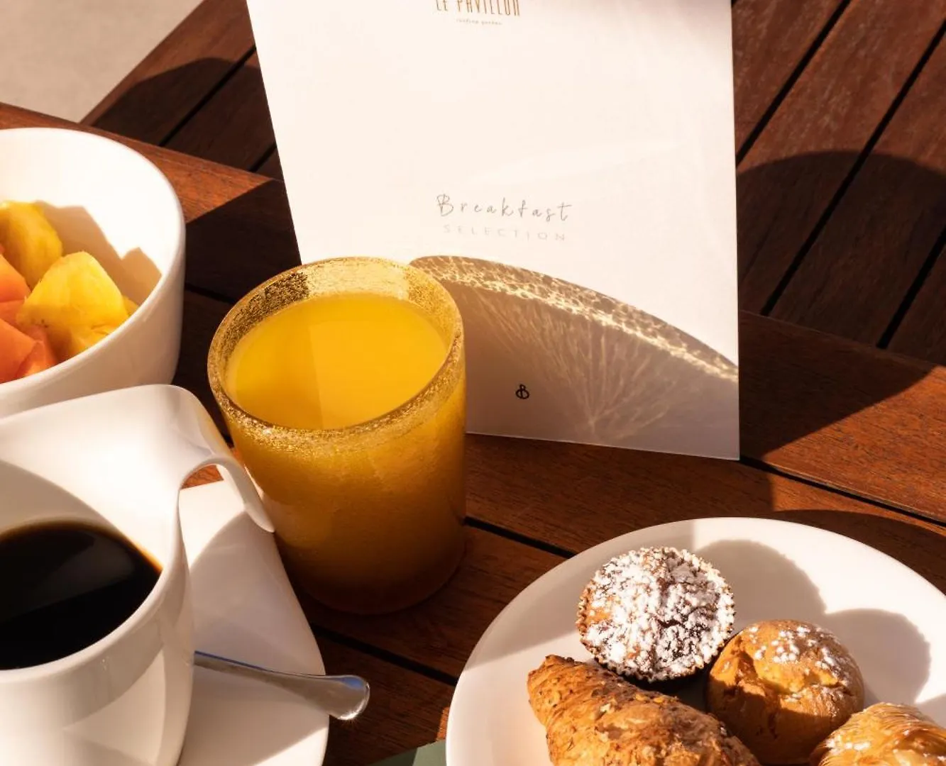*****  De Bonart Naples, Curio Collection By Hilton Hotel Italien