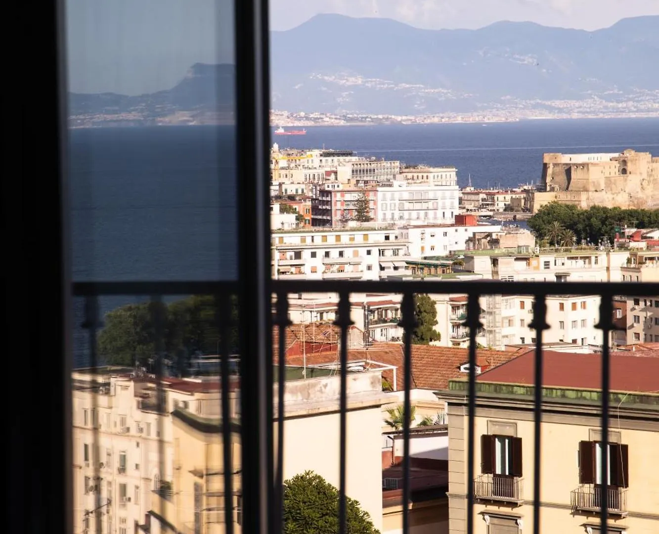 De Bonart Naples, Curio Collection By Hilton Hotel  Napoli