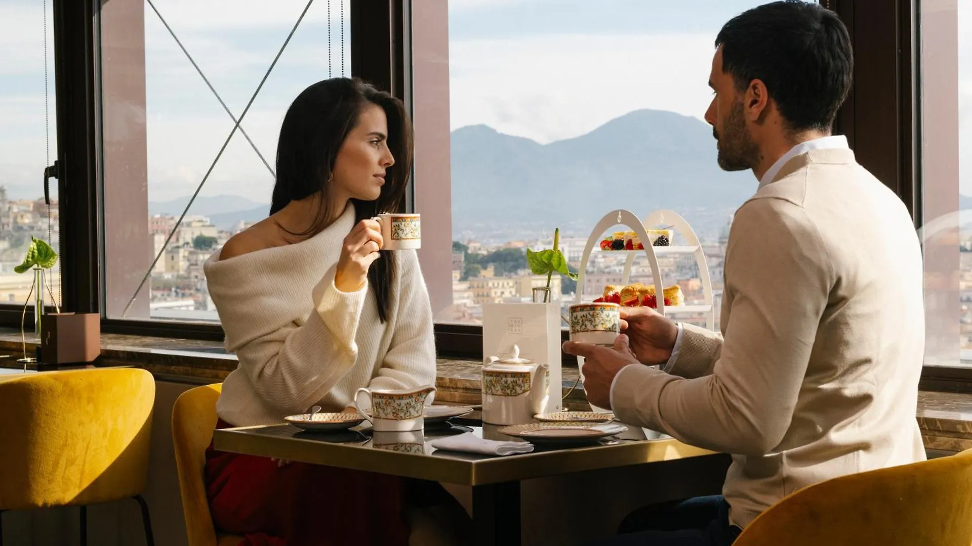 De Bonart Naples, Curio Collection By Hilton Hotel  Napoli